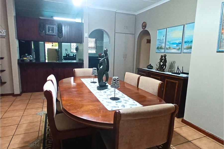 4 Bedroom Property for Sale in Beacon Bay Eastern Cape